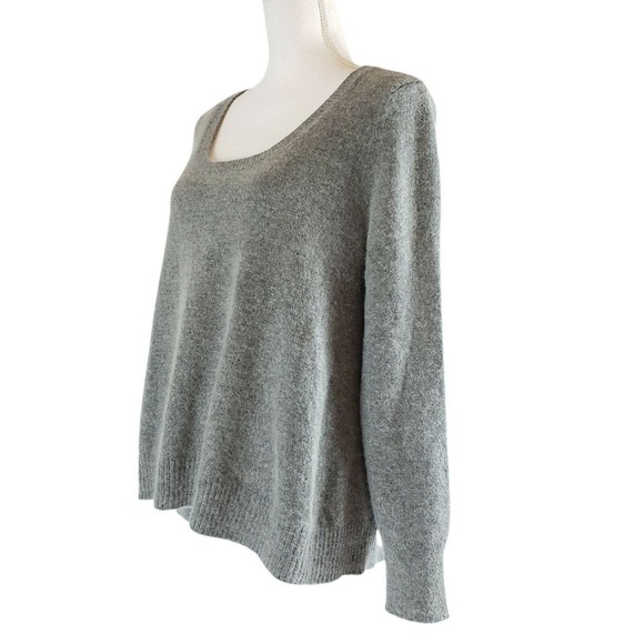 Victorias Secret Size M Gray Boxy Nylon Rabbit Wool Sweater Slouchy Cozy Casual - Picture 2 of 10